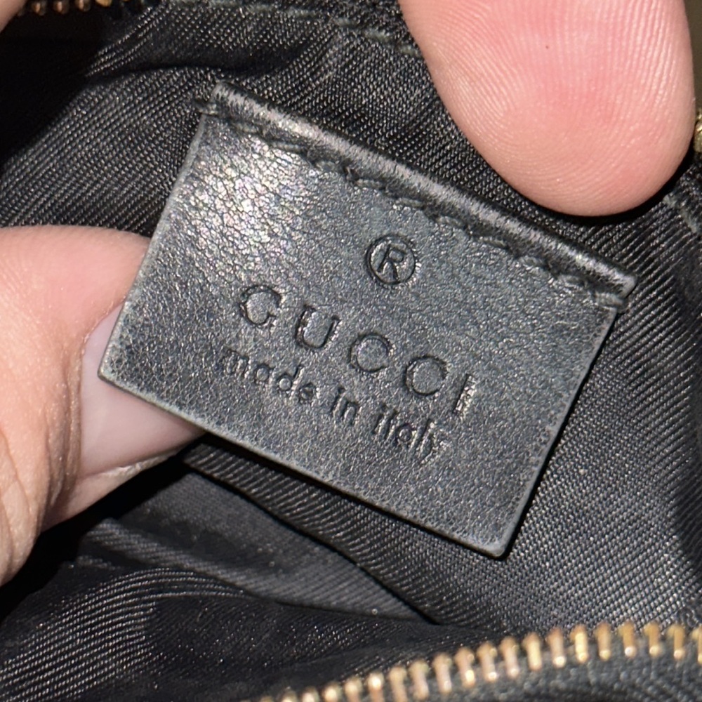 Gucci Guccissma leather embossed key chain coin wallet holder - Picture 8 of 10